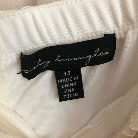 Wedding Dress - Picture 3 of 5